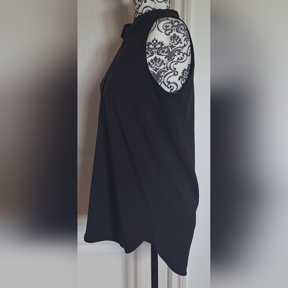 Hilary Radley size S black sleeveless top - Picture 4 of 6